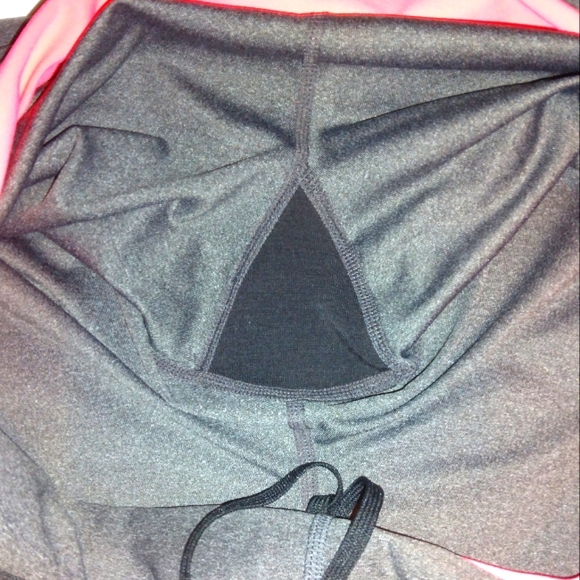 NWOT~XERSION~Women's Moisture Wicking Athletic Capri Pants~Large - Picture 13 of 14